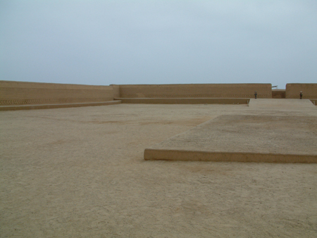 01 Het grote plein van de Can chan tempel